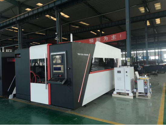 fiber laser cutting machine